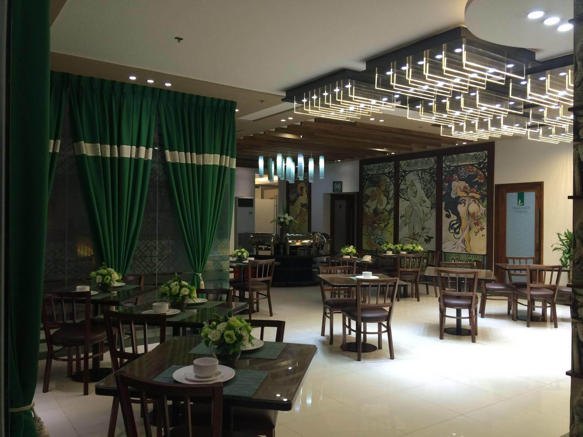 Eurotel Vivaldi Araneta Bandar Quezon Luaran gambar